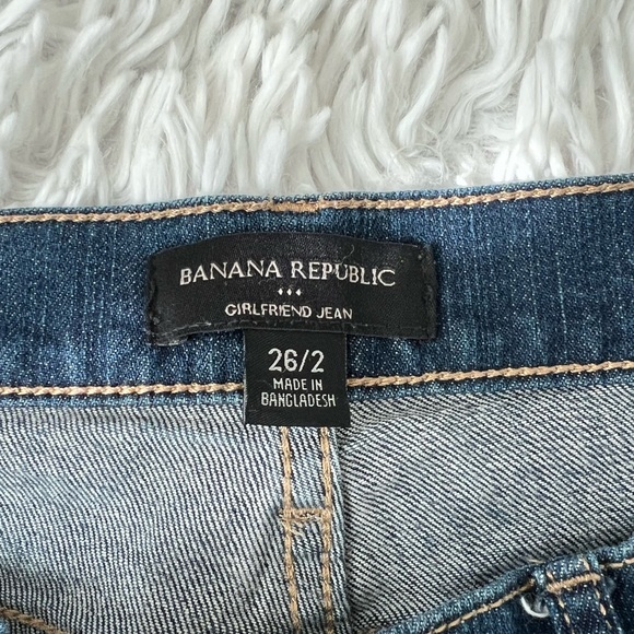 Banana Republic Girlfriend Jean - Picture 2 of 5
